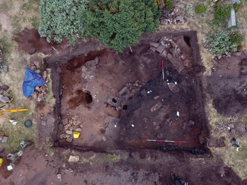 الحفريات (Archaeology)