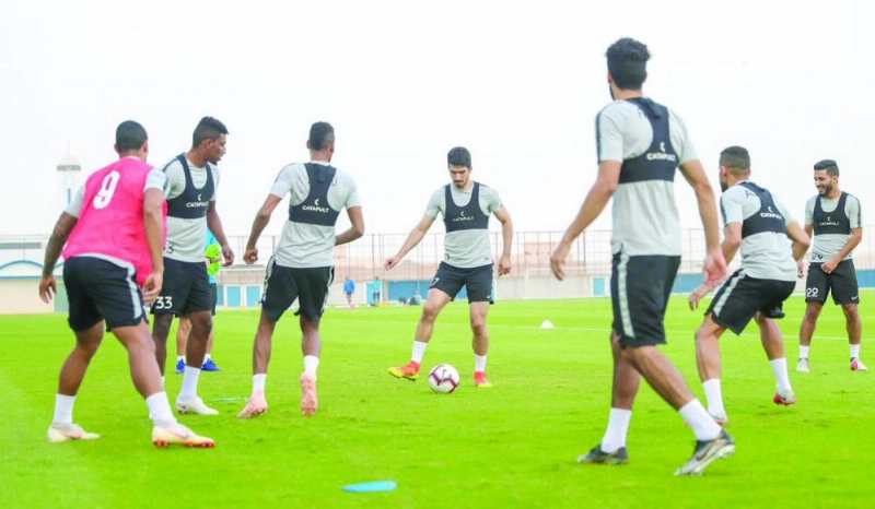 استعدادات الهلال لمواجهة النفط (إعلامي الهلال)