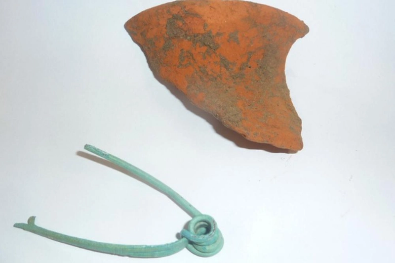 القطع الأثرية (Archaeology)