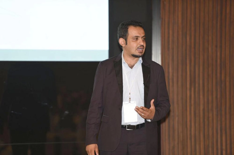 محمد القحطاني أثناء الورشة (مكة)