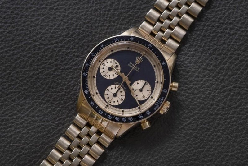 إحدى الساعات في المزاد (HODINKEE)