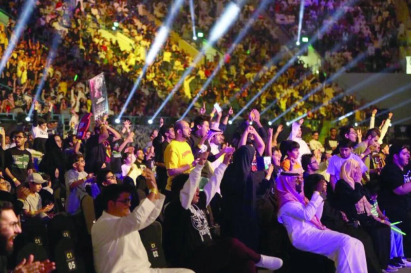 جانب من عرض كراون جول بالرياض (مكة)