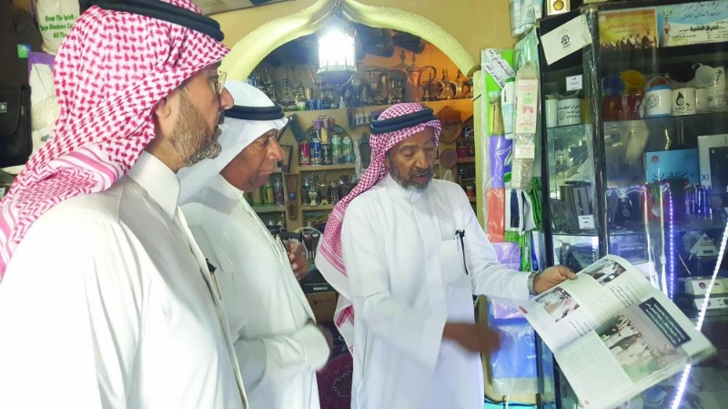 معروضات تراثية داخل متحف الظفر (واس)