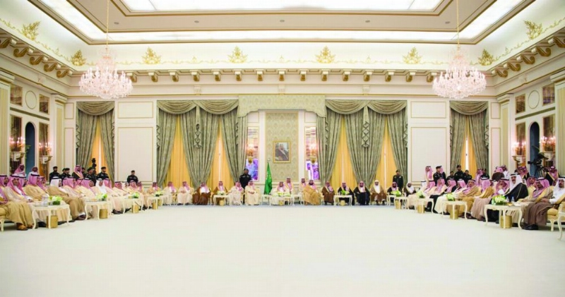 الملك سلمان لدى تدشينه ووضع حجر الأساس لمشروعات تنموية بحائل (واس)