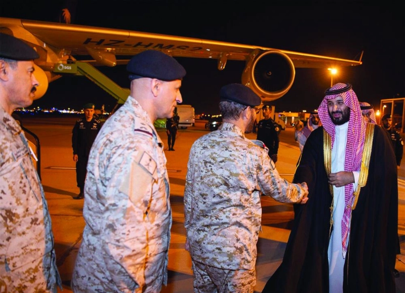 الأمير محمد بن سلمان لدى مغادرته تبوك