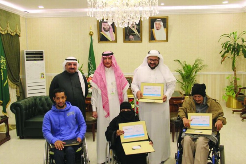 آل هميل خلال تدشين الخدمة (مكة)
