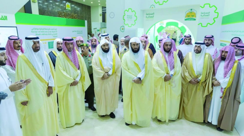 الصمعاني والحقيل والراجحي في حفل التدشين (واس)