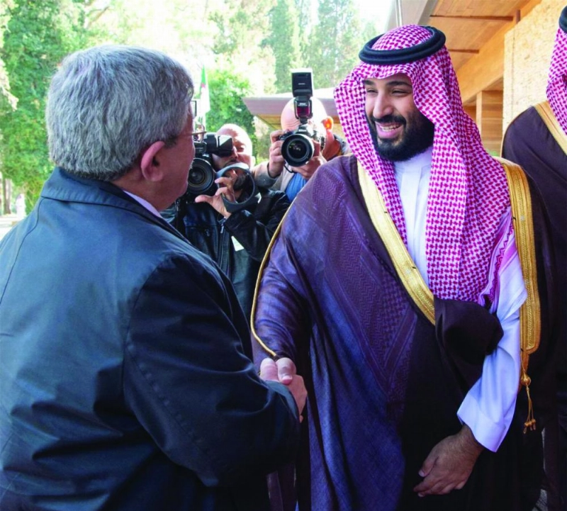 ولي العهد والوزير الأول الجزائري لدى لقائهما أمس في الجزائر (واس)