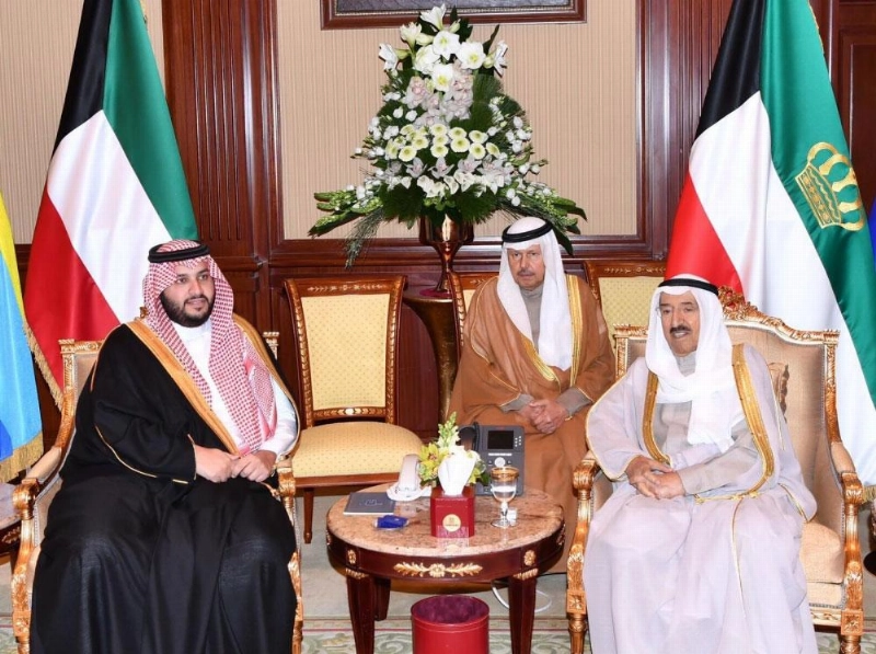 الشيخ صباح الأحمد الصباح لدى استقباله تركي بن محمد (واس)