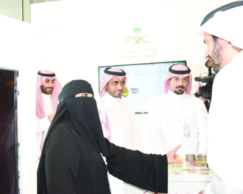 الربيعة خلال رعايته حفل تفعيل منصة أوتار (مكة)