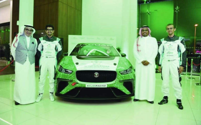 الفريق السعودي المشارك في الفورمولا