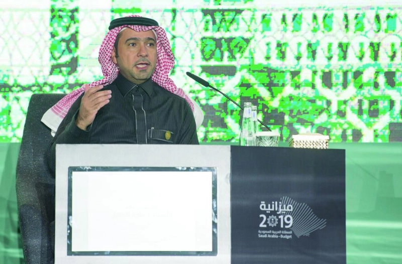 وزير الإسكان متحدثا بالملتقى (واس)