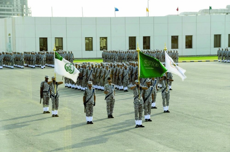 عدد من المتدربين خلال حفل التخرج (مكة)