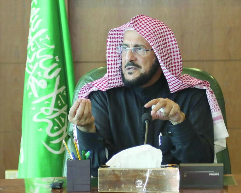 عبداللطيف آل الشيخ متحدثا بورشة العمل