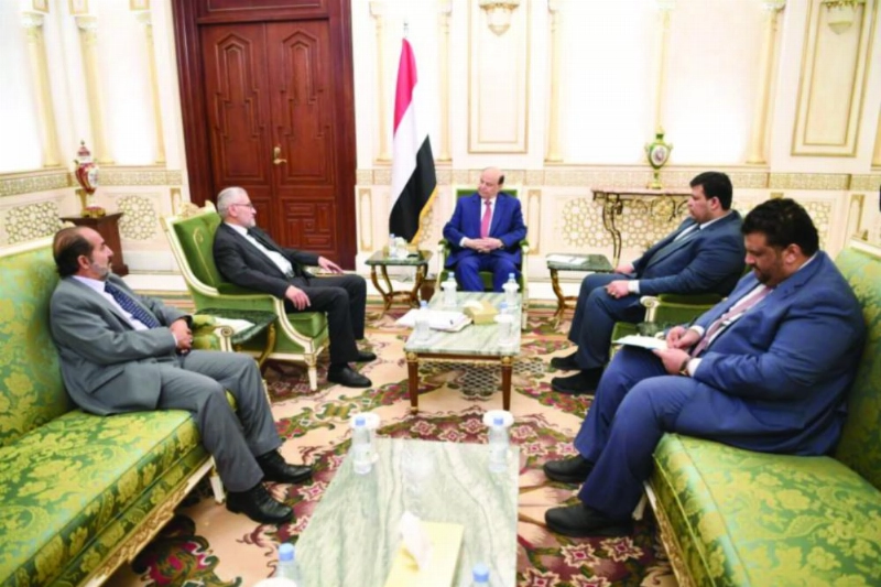 عبدربه منصور مستقبلا محافظ تعز (مكة)