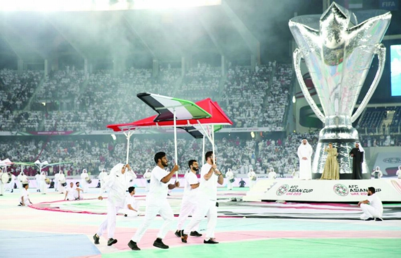 جانب من حفل افتتاح كأس آسيا الحالية في الإمارات (تويتر)