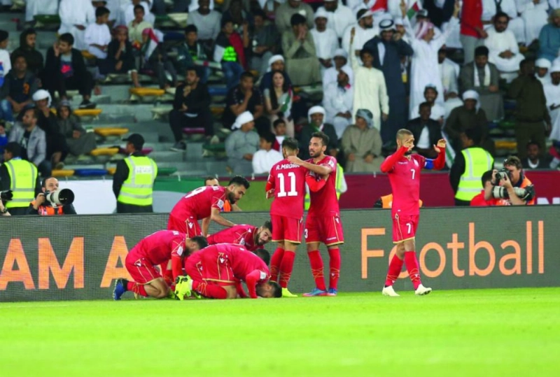 فرحة بحرينية خلال مباراة الإمارات (إعلامي أمم آسيا)