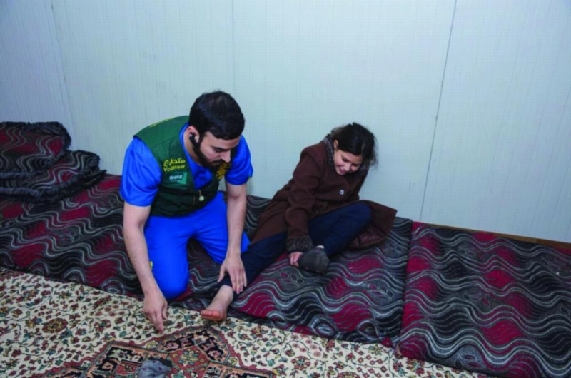علاج طفلة في مخيم الزعتري (واس)