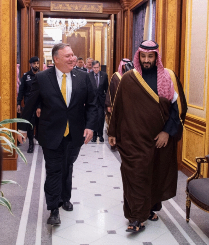 ولي العهد وبومبيو يستعرضان مجالات الشراكة الاستراتيجية بين البلدين