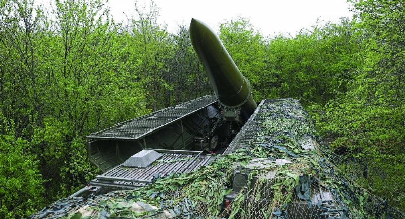 972M9