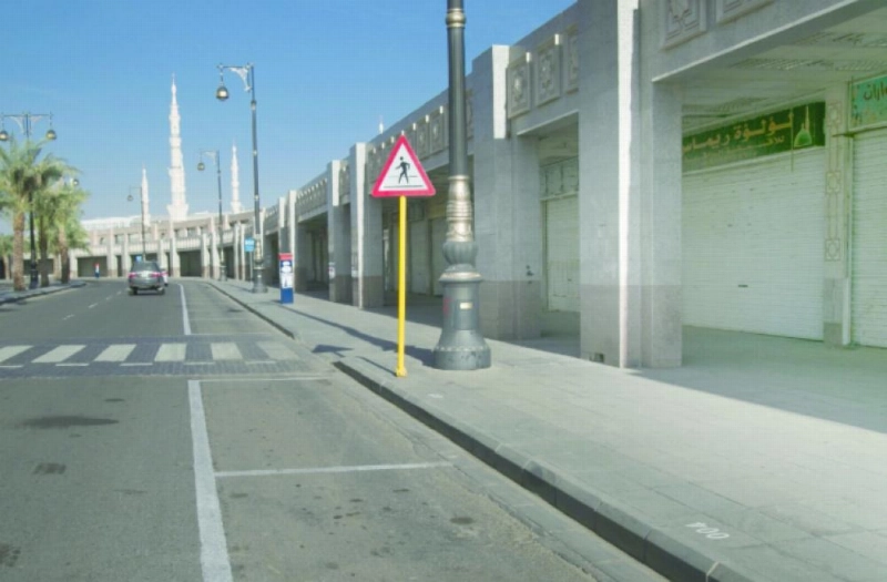 محلات مغلقة في مركزية المدينة المنورة (محمد عبداللطيف)