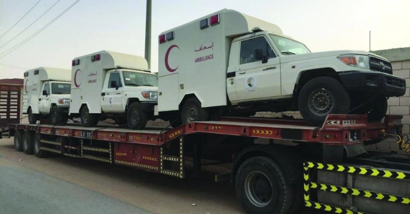 سيارات إسعاف في طريقها لليمن (واس)
