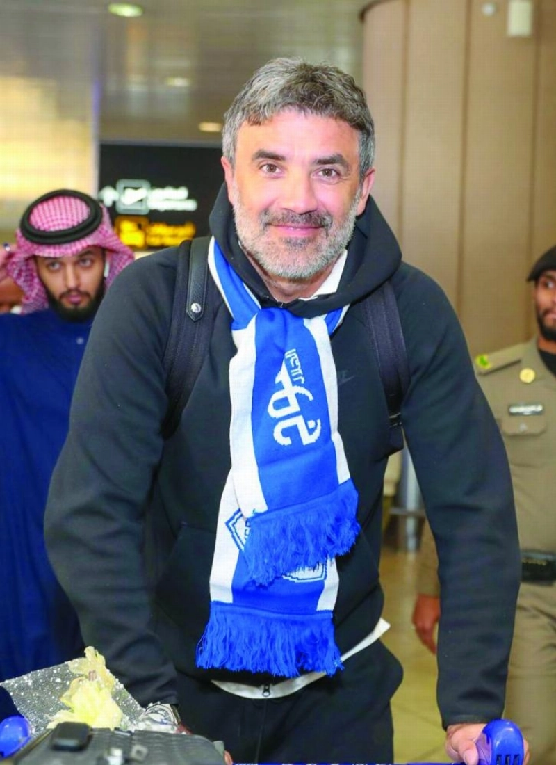 لحظة وصول زوران مطار الملك خالد الدولي
