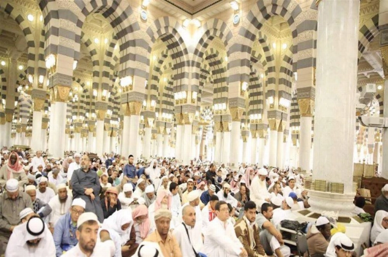 من صلاة الجمعة بالمسجد النبوي (مكة)