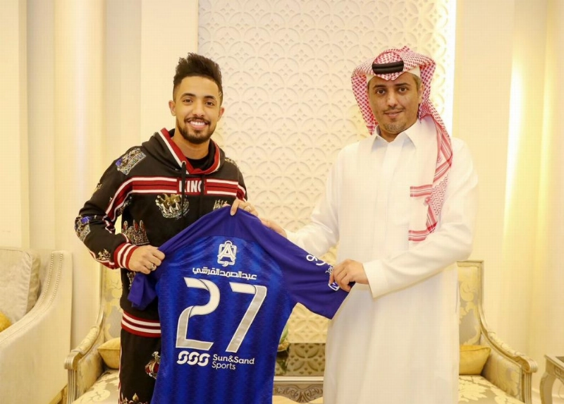 هتان باهبري عقب توقيعه للهلال (إعلامي الهلال)