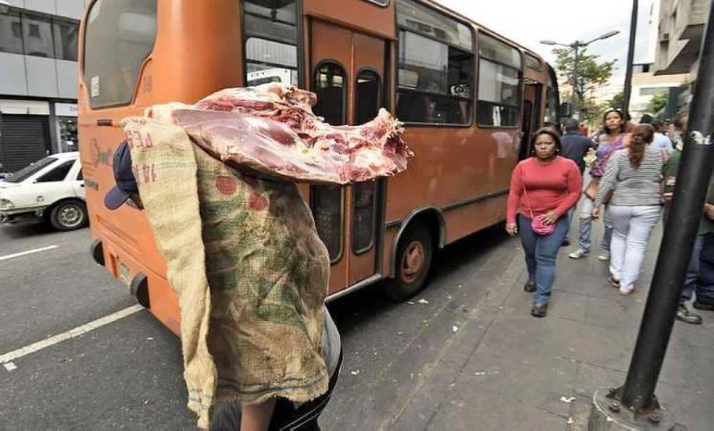 الأزمة ألقت بظلالها على شوارع فنزويلا