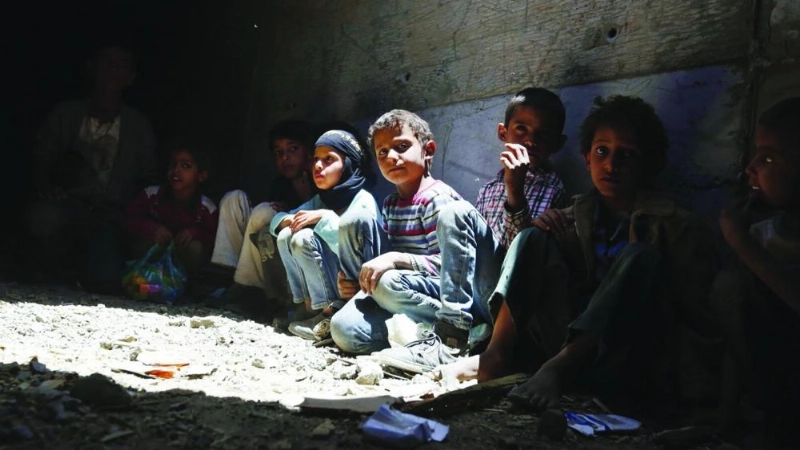 أطفال يمنيون يتعرضون للتعذيب (مكة)