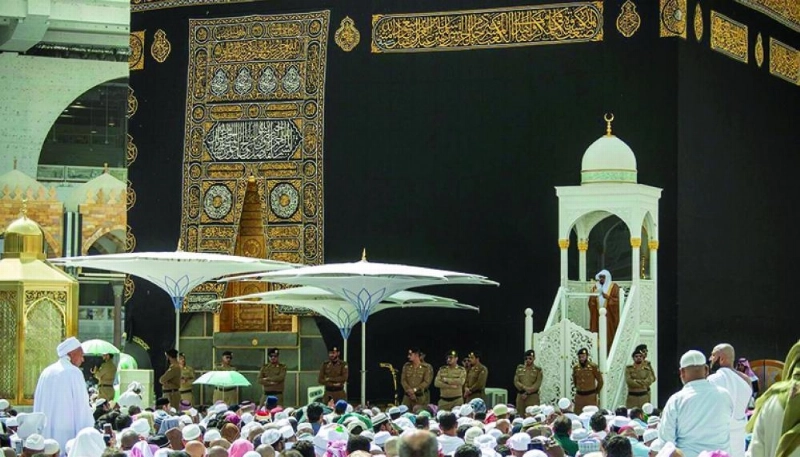 من صلاة الجمعة بالمسجد الحرام (شؤون الحرمين)