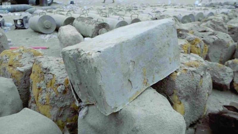الحوثيون زرعوا الألغام تحت الحجارة