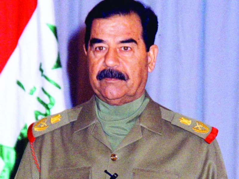 الرئيس العراقي صدام حسين