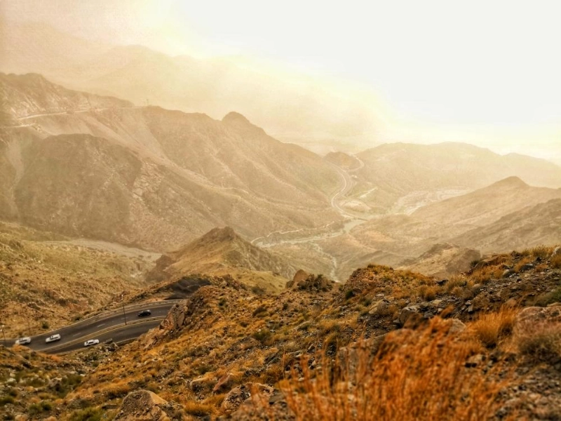 من آثار الغبار على مرتفعات الطائف (أنس الحارثي)