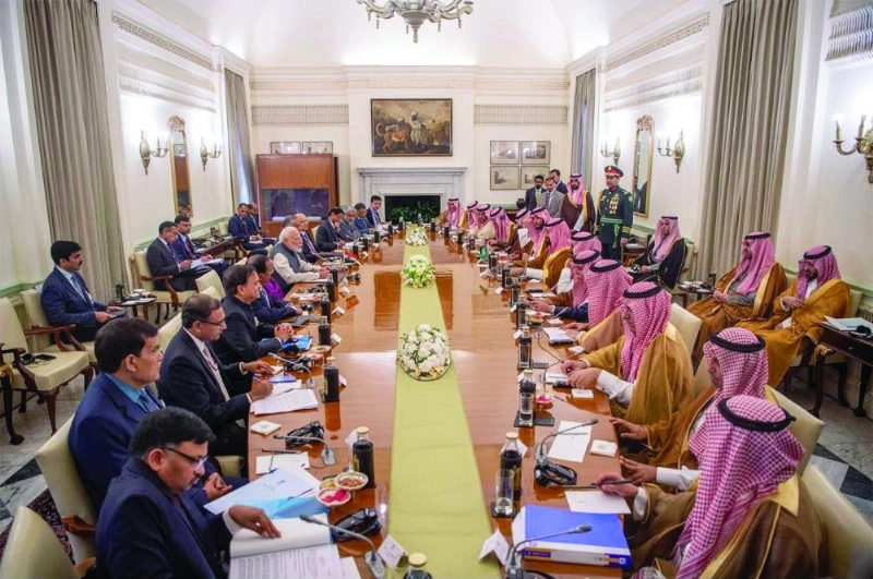 ولي العهد ورئيس وزراء الهند خلال ترؤسهما الاجتماع (واس)