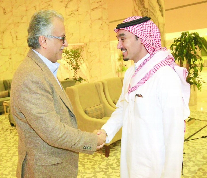 عبدالعزيز بن تركي وآل خليفة (هيئة الرياضة)