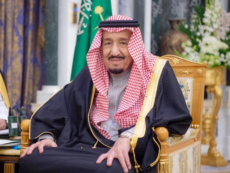 الملك سلمان خلال اللقاء
