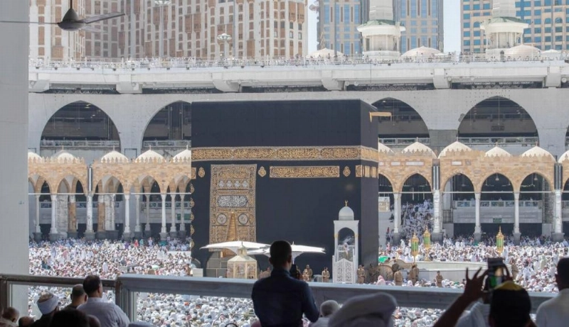 من صلاة الجمعة بالمسجد الحرام (مكة)
