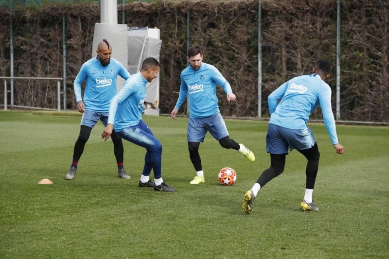 من تدريبات برشلونة استعدادا لمواجهة ليون (موقع برشلونة)