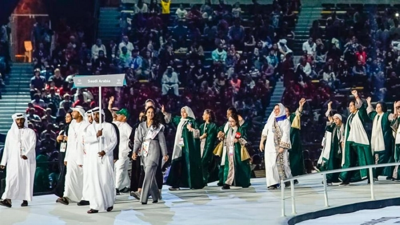 الوفد السعودي في طابور العرض خلال حفل الافتتاح (مكة)