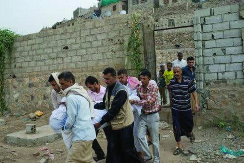 جانب من انتهاكات الحوثيين في الحديدة (مكة)