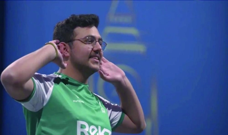 مساعد الدوسري أحد نجوم المنتخب السعودي للألعاب الالكترونية (مكة)