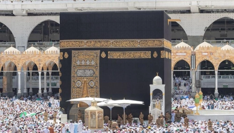 من صلاة الجمعة بالمسجد الحرام (مكة)