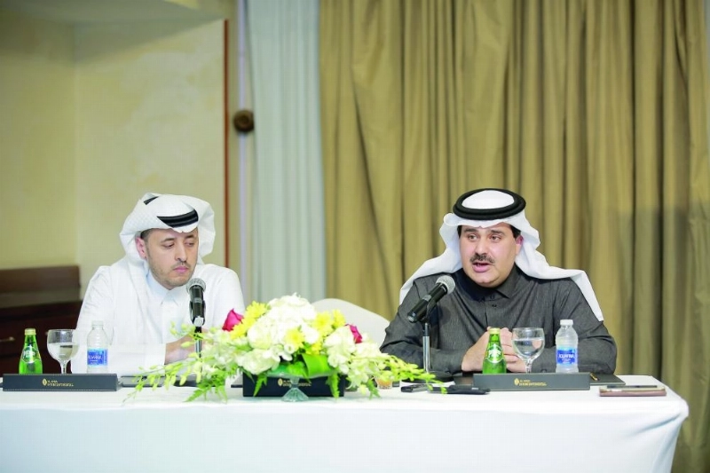العبدالقادر متحدثا في المؤتمر الصحفي أمس (مكة)