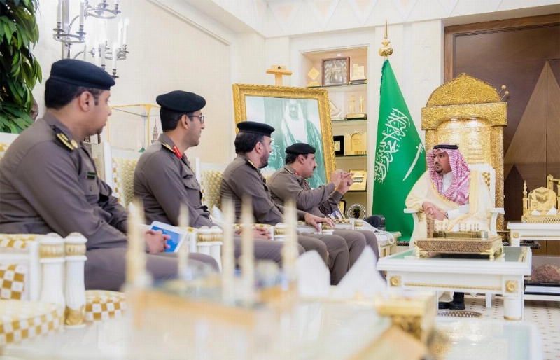 فيصل بن مشعل خلال اللقاء (مكة)