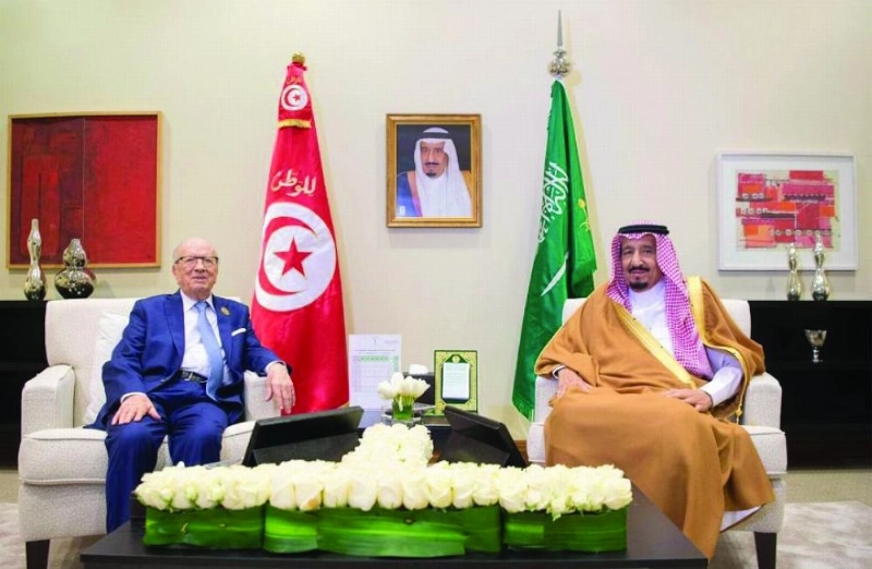الملك سلمان والباجي قايد السبسي خلال لقاء سابق (واس)