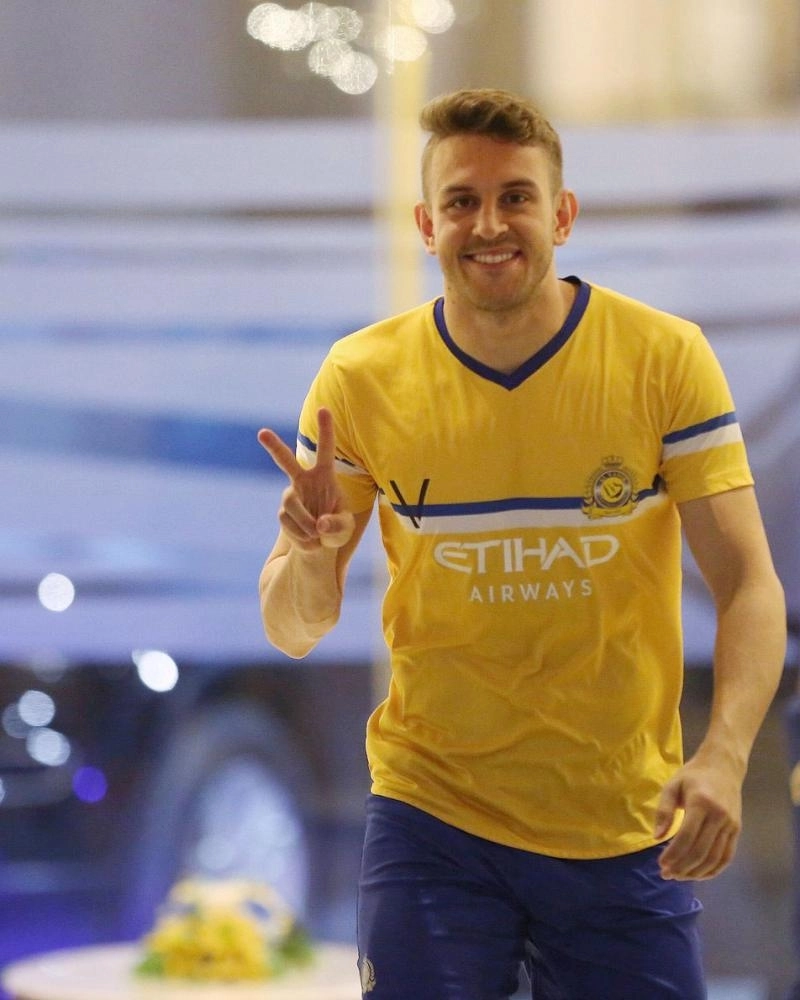 برونو أوفيني (إعلامي النصر)