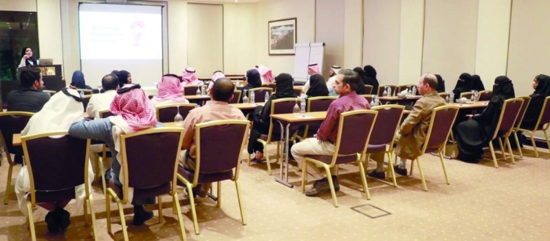 اجتماع سابق ناقش تطبيق معايير هيئة التخصصات (مكة)