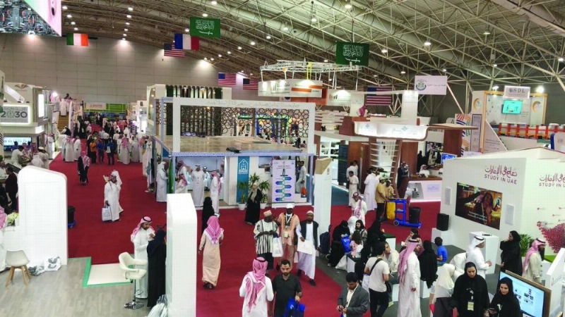 من المعرض المصاحب للملتقى (مكة)